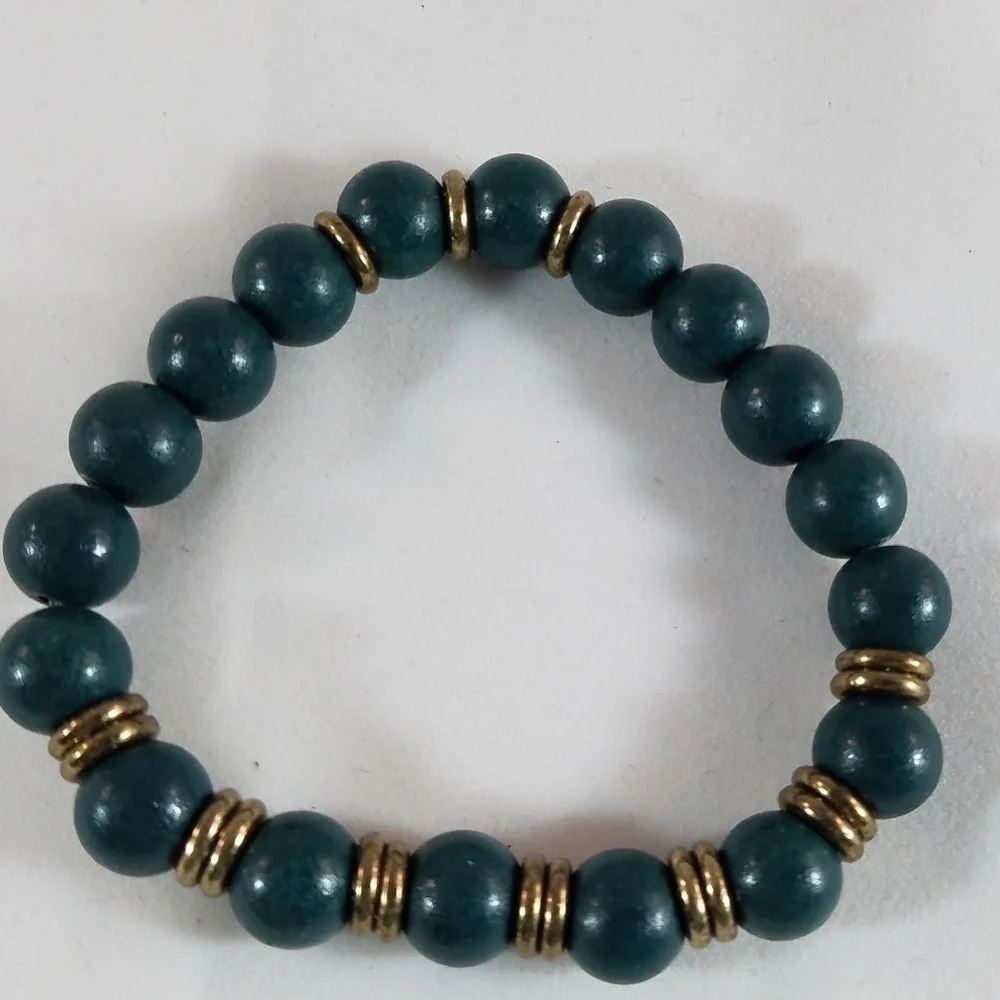 Hand Crafted Green Gemstone Stretch Bracelet Unisex